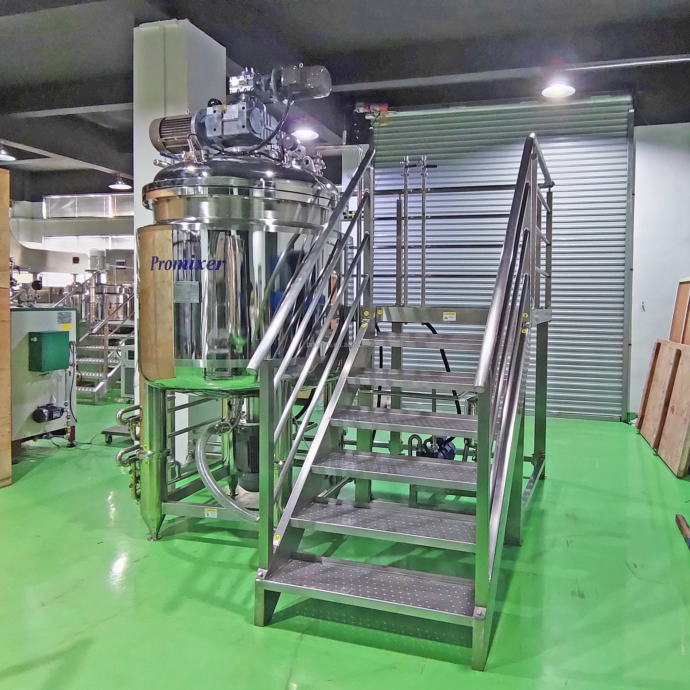 Fixed Type Automatic Cosmetics Manufacturing Machinery Body Cream Lotion Detergent Vacuum Homogenizing Emulsifier Mixing Machine
